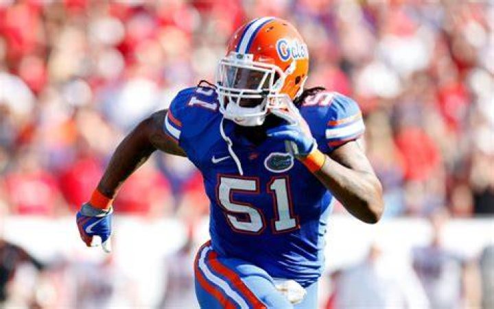 Brandon Spikes Won Titles at Florida, But Where is He Now? FanBuzz