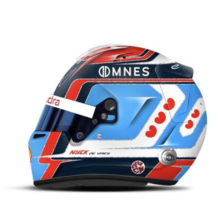 Helmet design for Nyck De Vries used in LMP2 at GDrive Racing