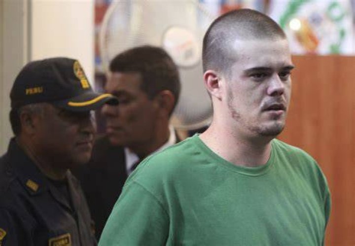 Joran van der Sloot is mentally ill, mom says of suspect in 2 slayings