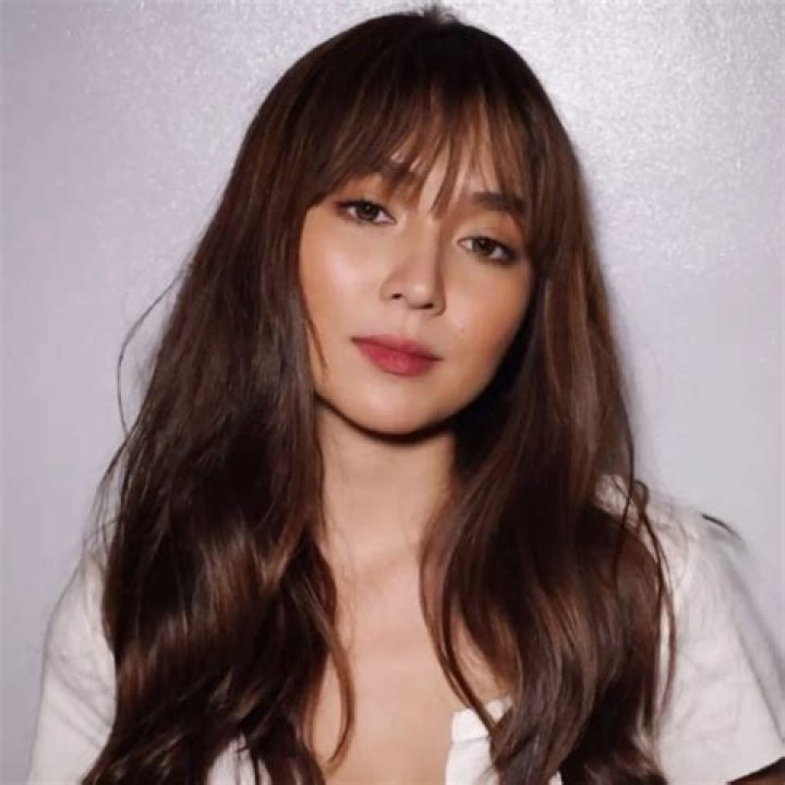 KATHRYN BERNARDO'S SISTER CHRYSLER BERNARDO NAG REACT SA POST NI