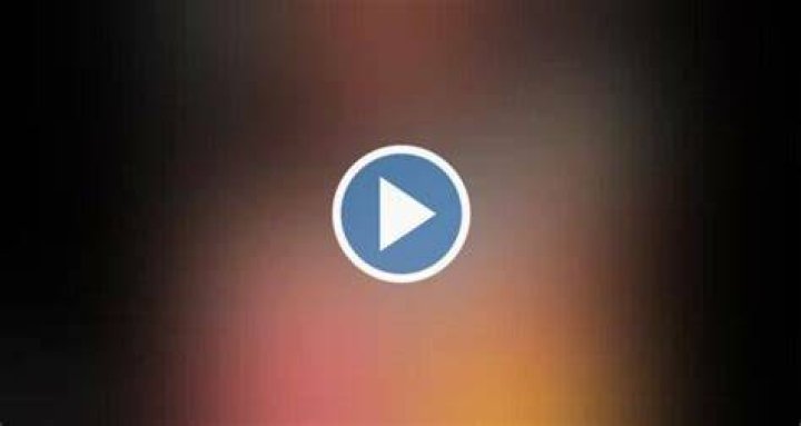 Kelsey Lawrence And Dabb Gasm's The Fan Van / Bus Video Goes Viral