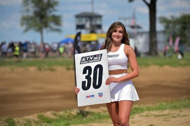 Kimberly Molander, Miranda, And Dane Molander Meet Donald Molander Family