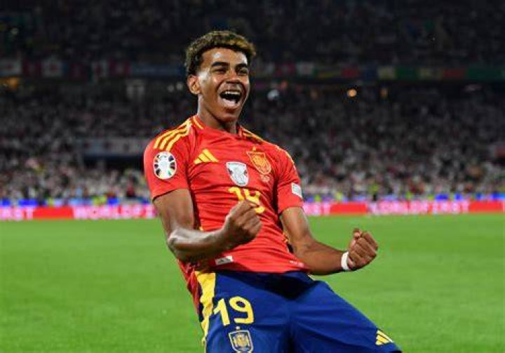 Lamine Yamal Recordbreaking debut