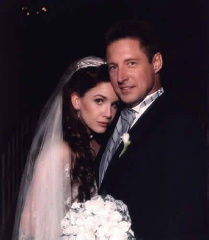 Melissa Gilbert marries actor Timothy Busfield CBS News