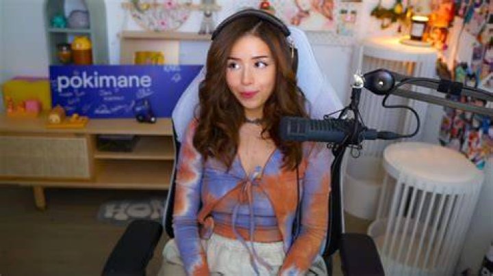 Pokimane Boob Slip on Stream! YouTube