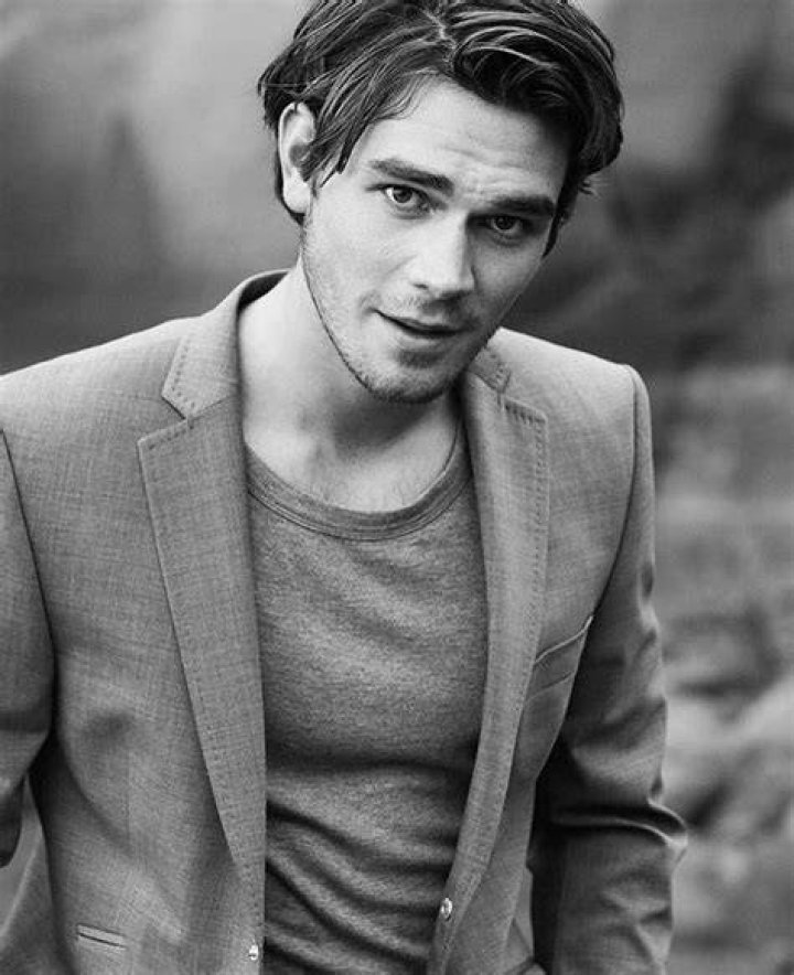 Pretty Men, Men, Kj Apa Riverdale, Riverdale Archie, Hot Guys