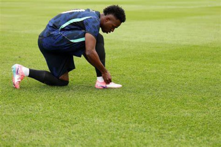 Real Madrid back in training after City draw and 2 more big stories you